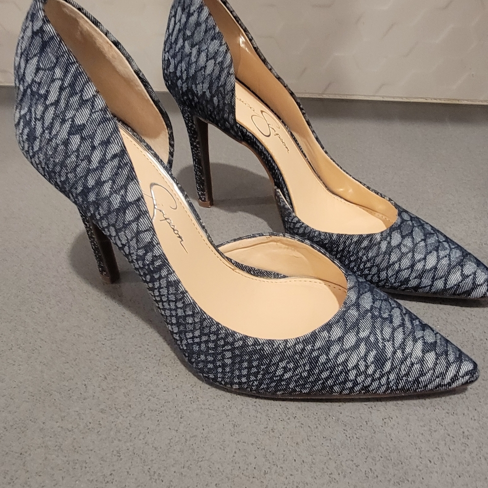 JESSICA SIMPSON D'ORSAY HEELS IN INDIGO SIZE 6-  6.5 - 4 IN HEEL